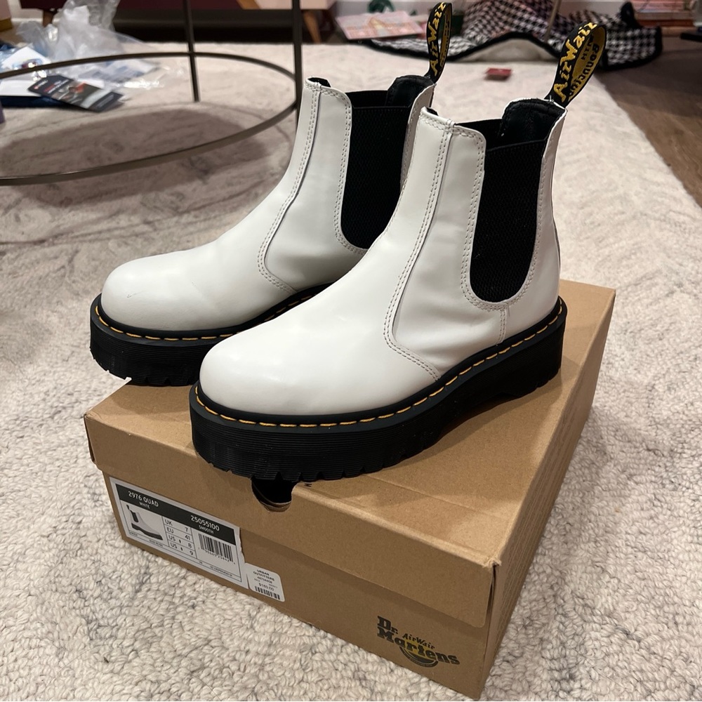 Dr. Martens platform white Chelsea size 9